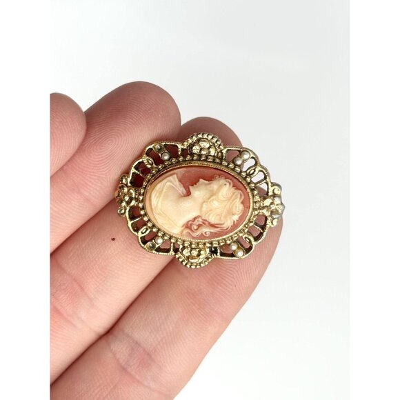 Faux Cameo Victorian Style Profiled Lady Oval Costume Jewelry Brooch | Lapel Pin - Picture 7 of 10
